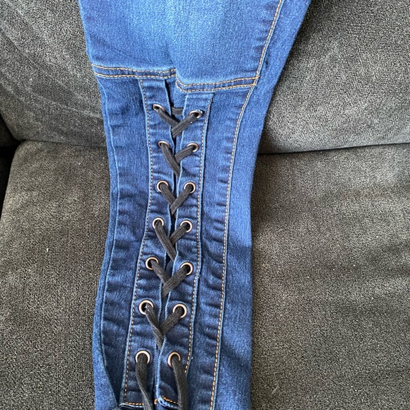 Size 3/4 NWOT VIP Jeans - Picture 1 of 4